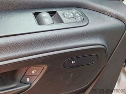 MERCEDES-BENZ 2 x 517 Lord Comfort XXL Lagerfahrzeug 23 SS