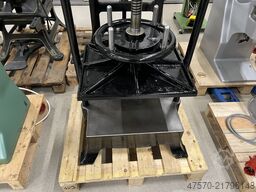 Karl Krause Large Bookbinding Press