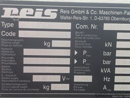 Reis Robotics RV130 + RS5