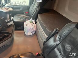 Scania R660 6x4 box truck with refrigeration/freezer unit