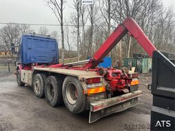 Scania R164 580 8x2 tridem hook truck