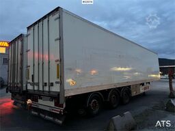 Limetec semi-trailer with full side opening.