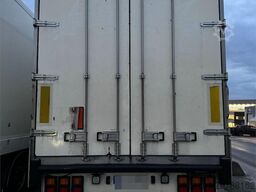 Limetec semi-trailer with full side opening.