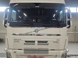 Volvo FH540 6x4 tractor unit