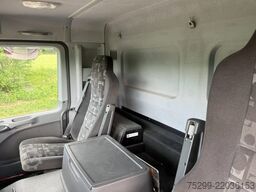 Mercedes-Benz Actros 1836 4x2 Koffer/HB / Swiss-Vehicle