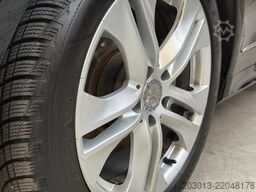 MERCEDES-BENZ E 220 CDI Cabrio BlueEfficiency