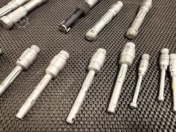 Three-point internal micrometer 