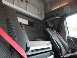 Renault T 460 comfort tractor unit