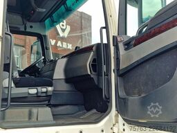 MAN TGX 26.480 6x2*4 - Menke 3 deck livestock 50.40...