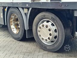 MAN TGX 26.480 6x2*4 - Menke 3 deck livestock 50.40...