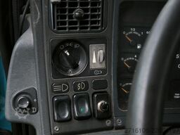 SCANIA R124 LA6X2NA 420