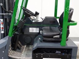 Combilift CBE2500 - NEU BATTERIE - TRIPLEX