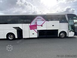 MAN R 10 Lions Coach C