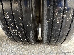 WEB Trailer Plattformanhänger 7950 mm STROH