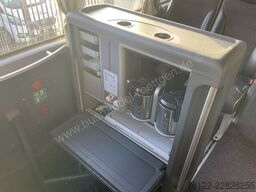 MAN R 09 Lions Coach C