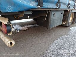 Krone Curtainsider Mega