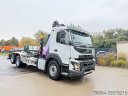 VOLVO FMX 460 6x4 liftachse Abrollkipper KRAN 13m FUNK