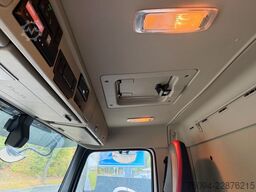 VOLVO FMX 460 6x4 liftachse Abrollkipper KRAN 13m FUNK