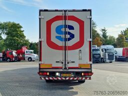 Scania R580 Topline 6x2*4 Frigo + Burg trailer - Retar...