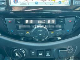 NISSAN Navara NP300 N-Connecta Double Cab 4x4