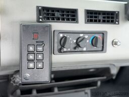 FREIGHTLINER FL70 4x2 elek verschiebbare Sattelkupplung *TOP*
