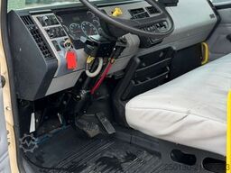 FREIGHTLINER FL70 4x2 elek verschiebbare Sattelkupplung *TOP*