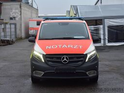 Mercedes-Benz Vito 4x4 Notarzt Einsatzfahrzeug NEF