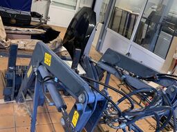 CARRARO SRX 8400 ohne Kabine mit Frontlader 847 Std.