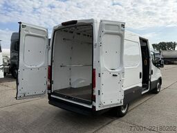IVECO 35S16V Klima / Radio / PDC