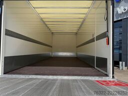 Renault D 12 LOW P4X2  210E6 / PLYWOOD GESLOTEN LAADBAK...