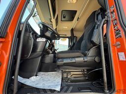 MERCEDES-BENZ Actros 2651 6x4 Koffer mit Bohranalge Zubehör