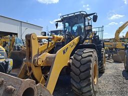 KOMATSU WA380 1. Hd aus Kommunalbesitz