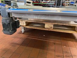 AMI Fördertechnik Rollenbahn mit Antrieb