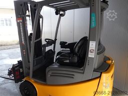 Jungheinrich EFG 220 - 464 DZ