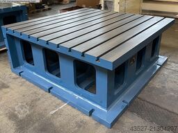 GERD WOLFF 1500 x 1500 x 800mm