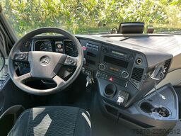 Mercedes-Benz Actros 1943