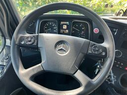 Mercedes-Benz Actros 1943