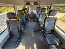 MERCEDES-BENZ Sprinter 314 BlueTEC 9 Sitze Rollstuhllift Klima