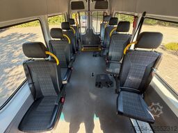 MERCEDES-BENZ Sprinter 314 BlueTEC 9 Sitze Rollstuhllift Klima