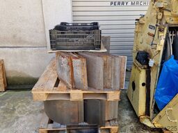 BUHLER HORIZONTAL HAMMER MILL