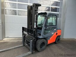 Toyota 52-8FDF30 - TRIPLEX - NEUWERTIG - 50 Stunden !!!