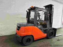 Toyota 40-8FD50N - TRIPLEX 5,5 m