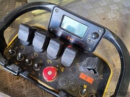 Cela DT Crawler 25