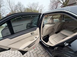 MERCEDES-BENZ E 300 BlueTEC HYBRID Navi Leder PDC LED EURO 5