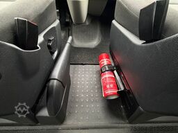 VOLKSWAGEN T6 Kombi 2.0 Tdi Lang L2 Klima 9Sitze Schiebetür