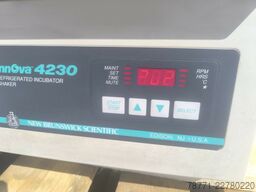 New Brunscwick Scientific Innova 4230