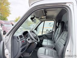 RENAULT Master Roelofsen Parados Sport