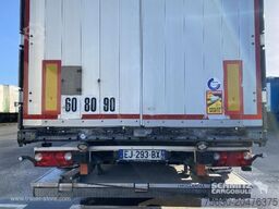 Schmitz Cargobull Semitrailer Curtainsider Standard Hayon