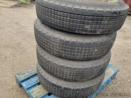 PIRELLI FR 12 825/R 15 | LOWLOADER TIRES.