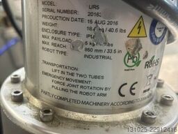 Universal Robots UR5 with G-loader